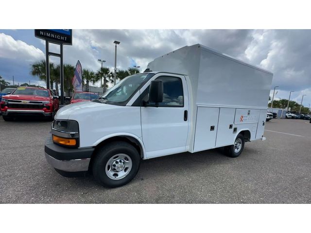 2025 Chevrolet Express Base
