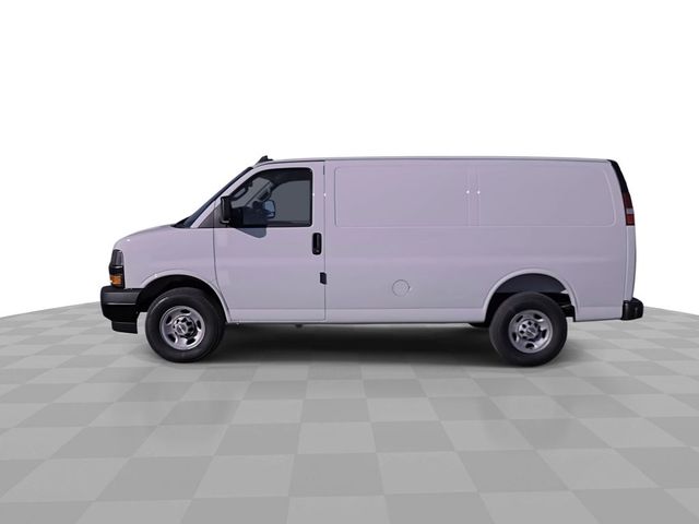 2025 Chevrolet Express Base