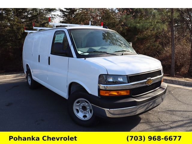 2025 Chevrolet Express Base