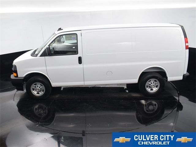 2025 Chevrolet Express Base