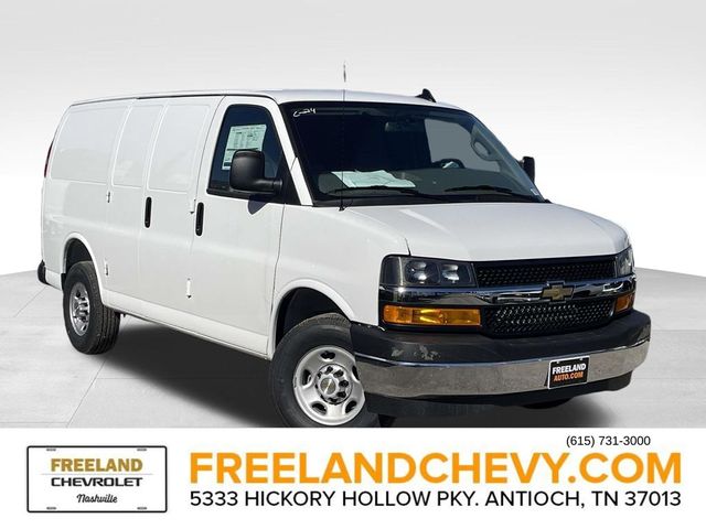 2025 Chevrolet Express Base