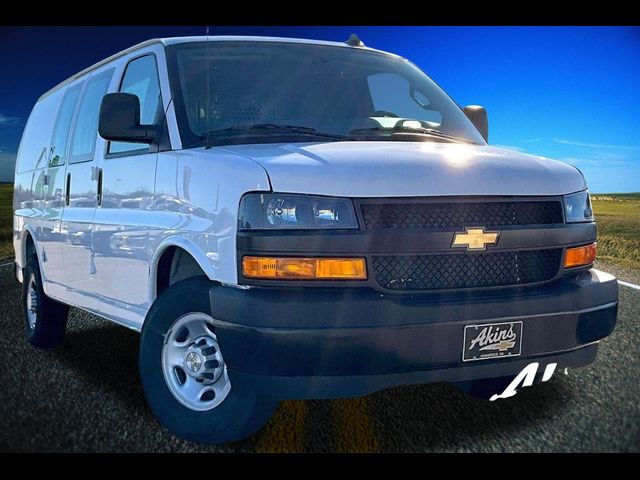 2025 Chevrolet Express Base