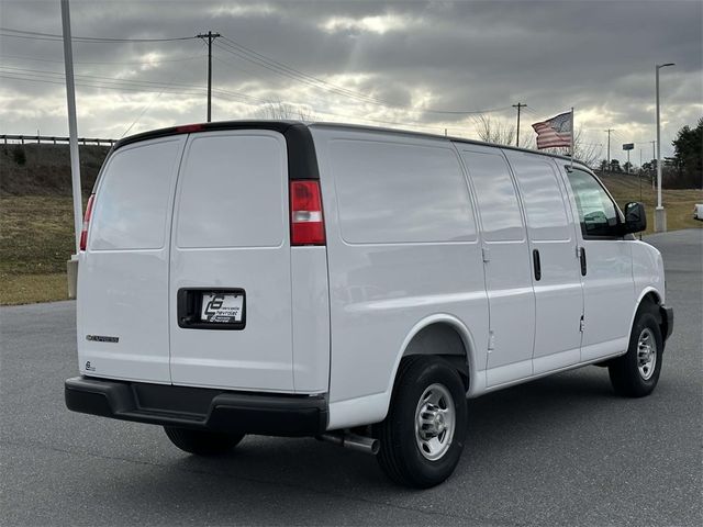 2025 Chevrolet Express Base