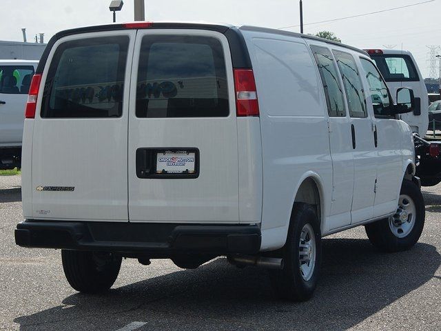 2025 Chevrolet Express Base