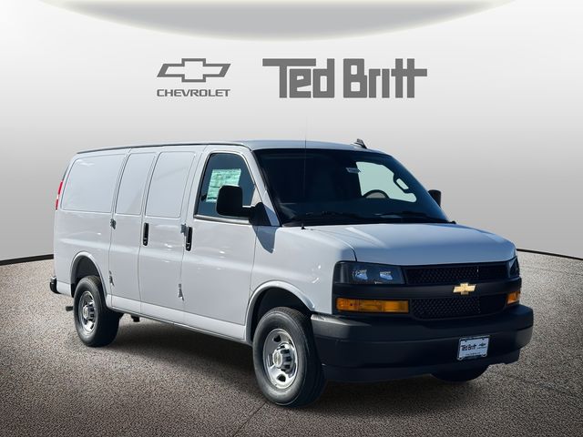 2025 Chevrolet Express Base