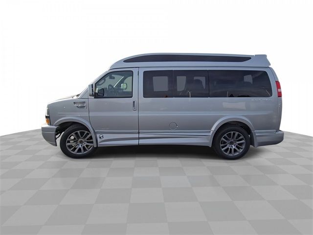 2025 Chevrolet Express Base