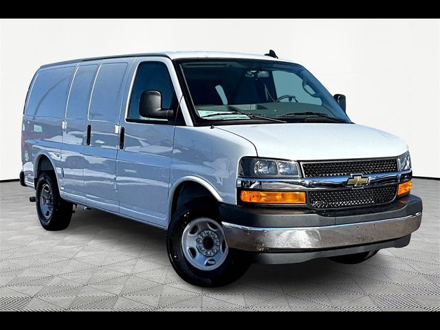 2025 Chevrolet Express Base