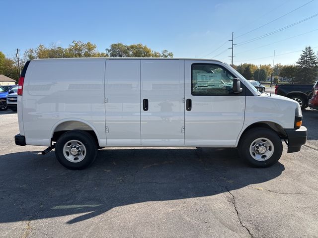2025 Chevrolet Express Base