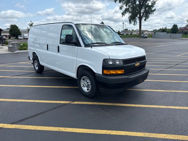 2025 Chevrolet Express Base