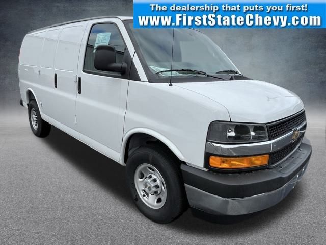2025 Chevrolet Express Base
