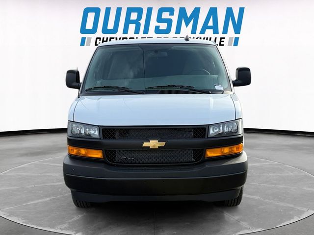 2025 Chevrolet Express Base