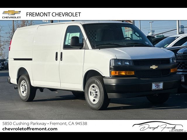 2025 Chevrolet Express Base