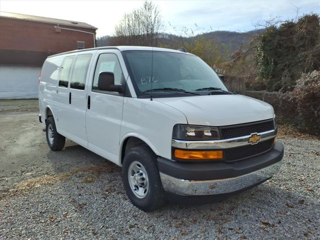 2025 Chevrolet Express Base