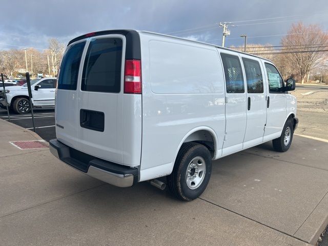 2025 Chevrolet Express Base