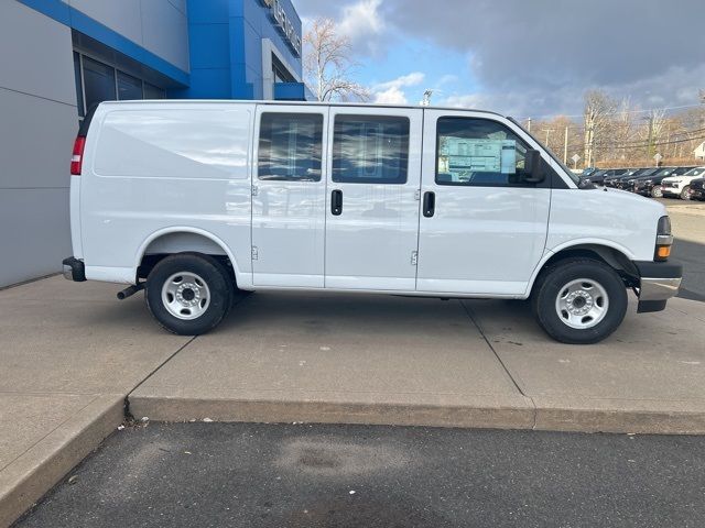 2025 Chevrolet Express Base