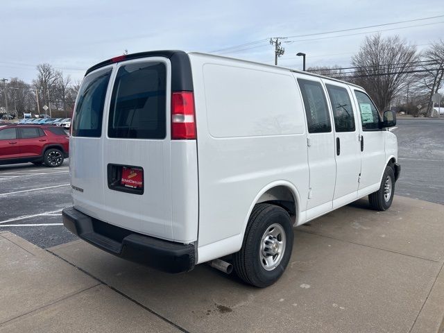 2025 Chevrolet Express Base