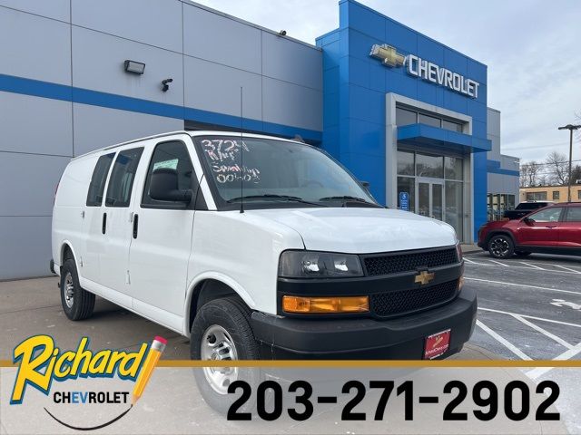 2025 Chevrolet Express Base