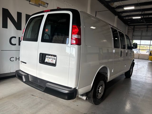 2025 Chevrolet Express Base