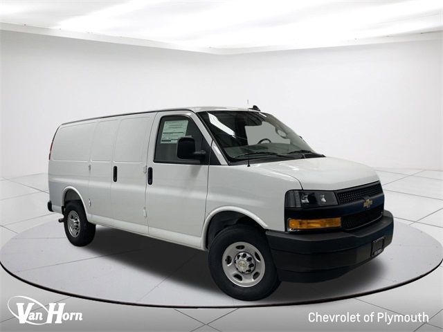 2025 Chevrolet Express Base