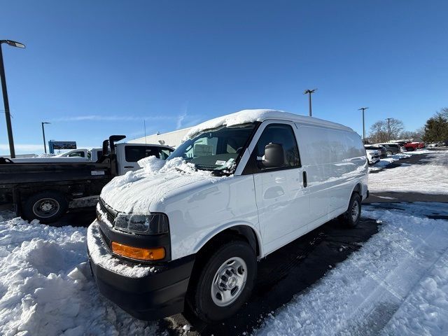 2025 Chevrolet Express Base