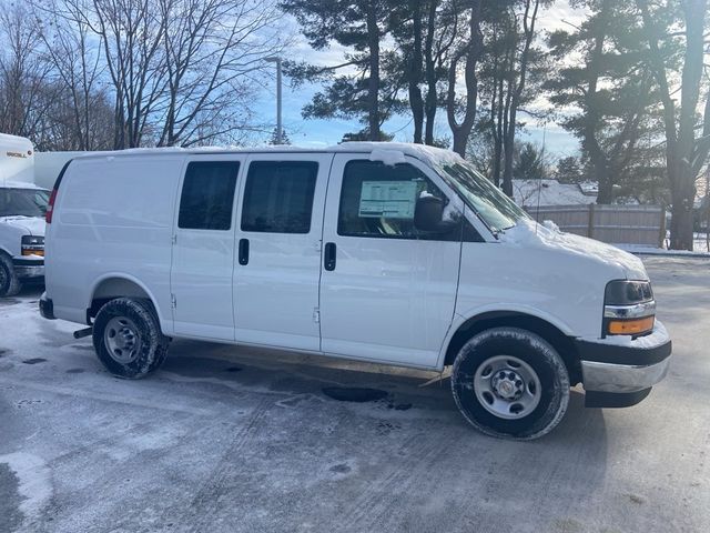 2025 Chevrolet Express Base