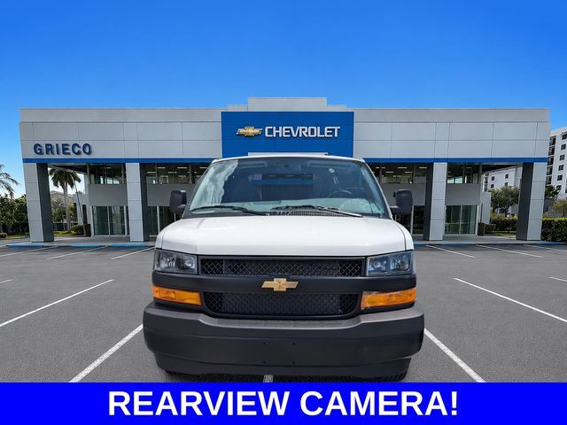 2025 Chevrolet Express Base