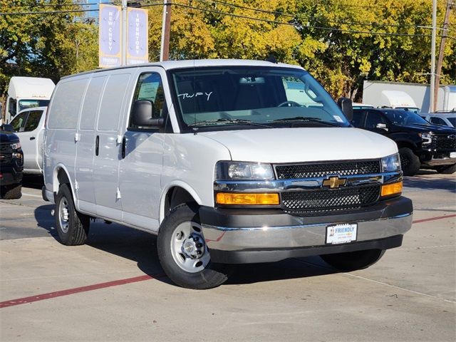 2025 Chevrolet Express Base