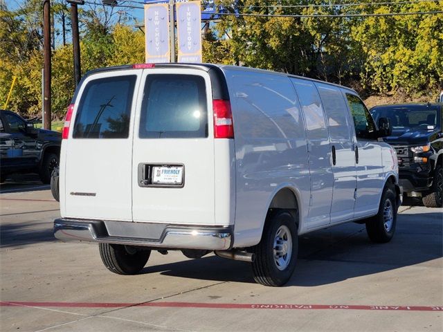 2025 Chevrolet Express Base