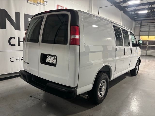 2025 Chevrolet Express Base