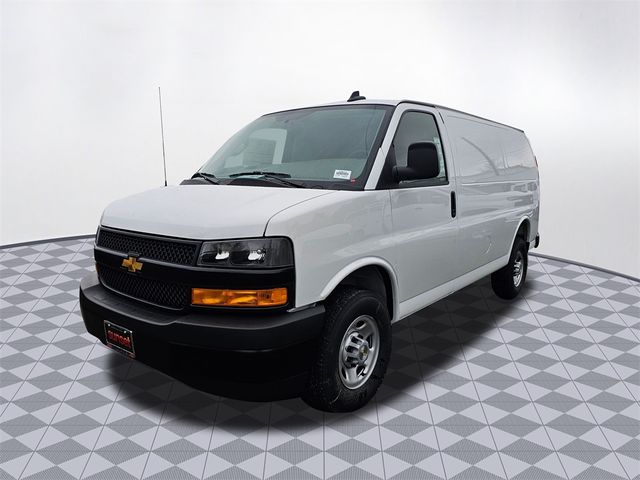 2025 Chevrolet Express Base