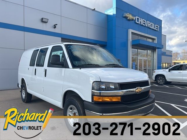 2025 Chevrolet Express Base