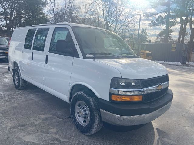 2025 Chevrolet Express Base