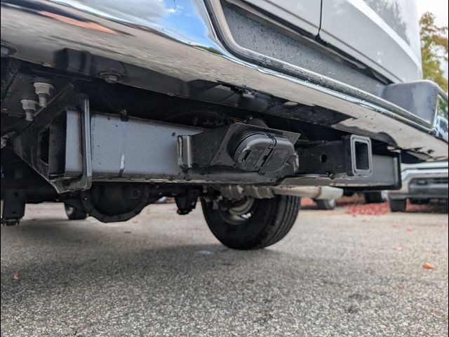 2025 Chevrolet Express Base