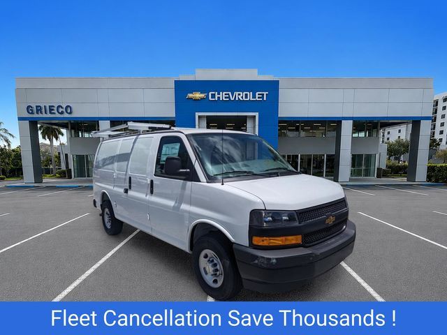 2025 Chevrolet Express Base