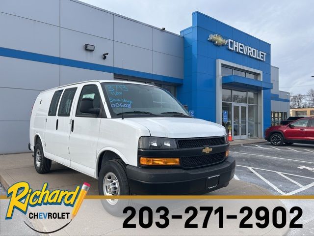 2025 Chevrolet Express Base