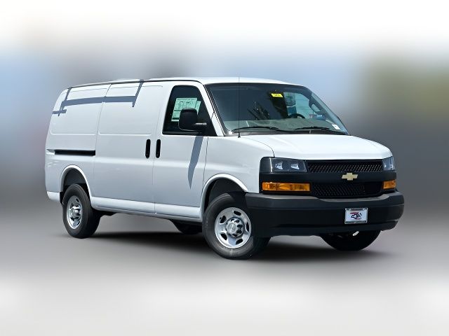 2025 Chevrolet Express Base