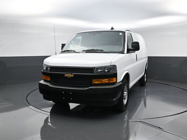 2025 Chevrolet Express Base