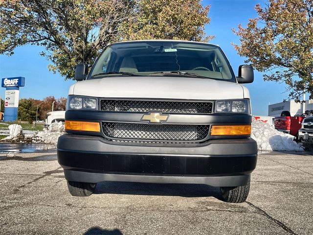 2025 Chevrolet Express Base