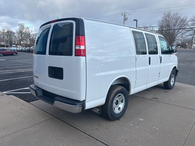 2025 Chevrolet Express Base