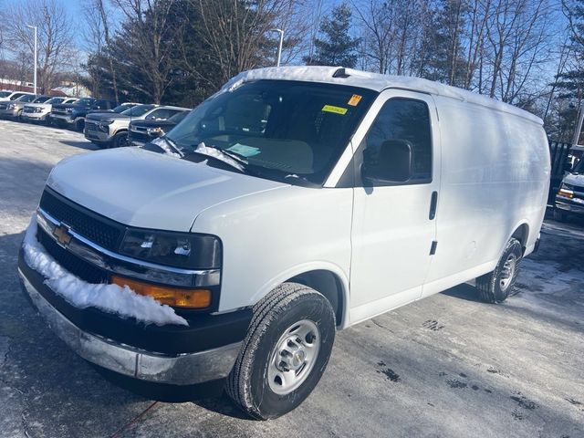 2025 Chevrolet Express Base