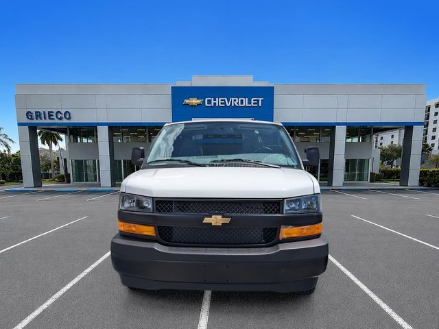 2025 Chevrolet Express Base