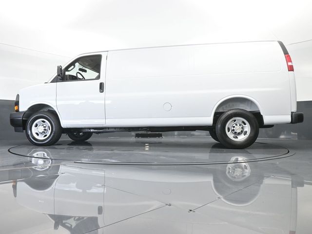 2025 Chevrolet Express Base