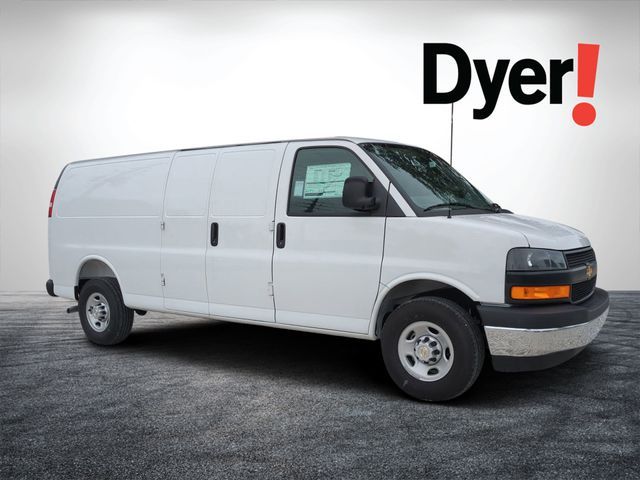 2025 Chevrolet Express Base
