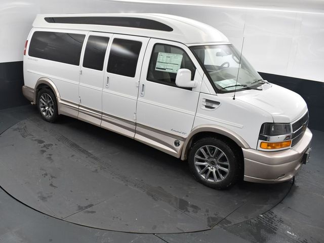 2025 Chevrolet Express Base