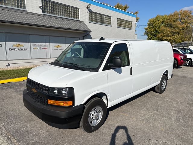 2025 Chevrolet Express Base