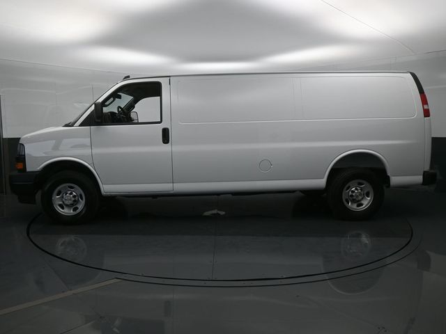 2025 Chevrolet Express Base