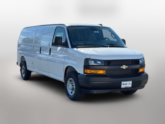 2025 Chevrolet Express Base