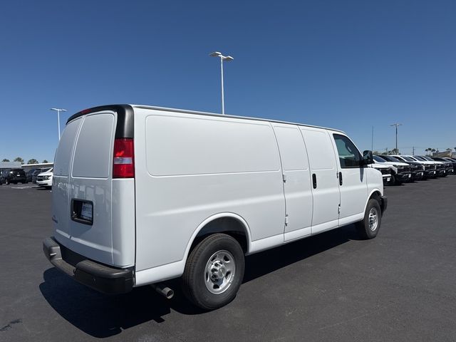 2025 Chevrolet Express Base
