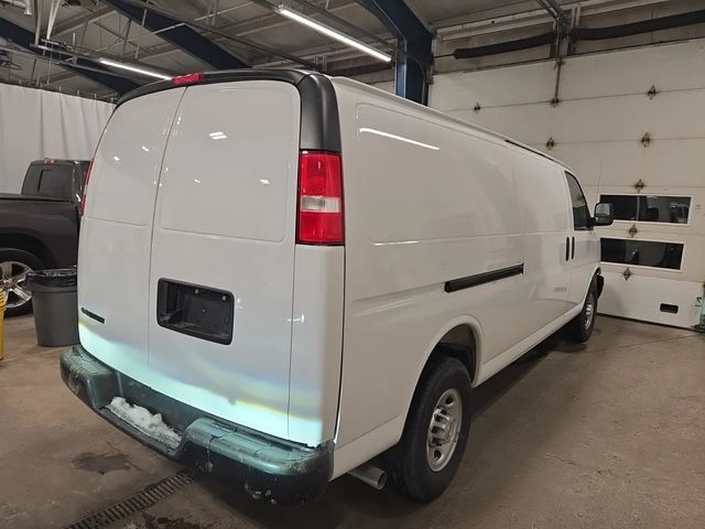 2025 Chevrolet Express Base