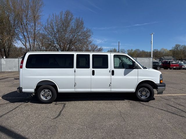 2025 Chevrolet Express LT